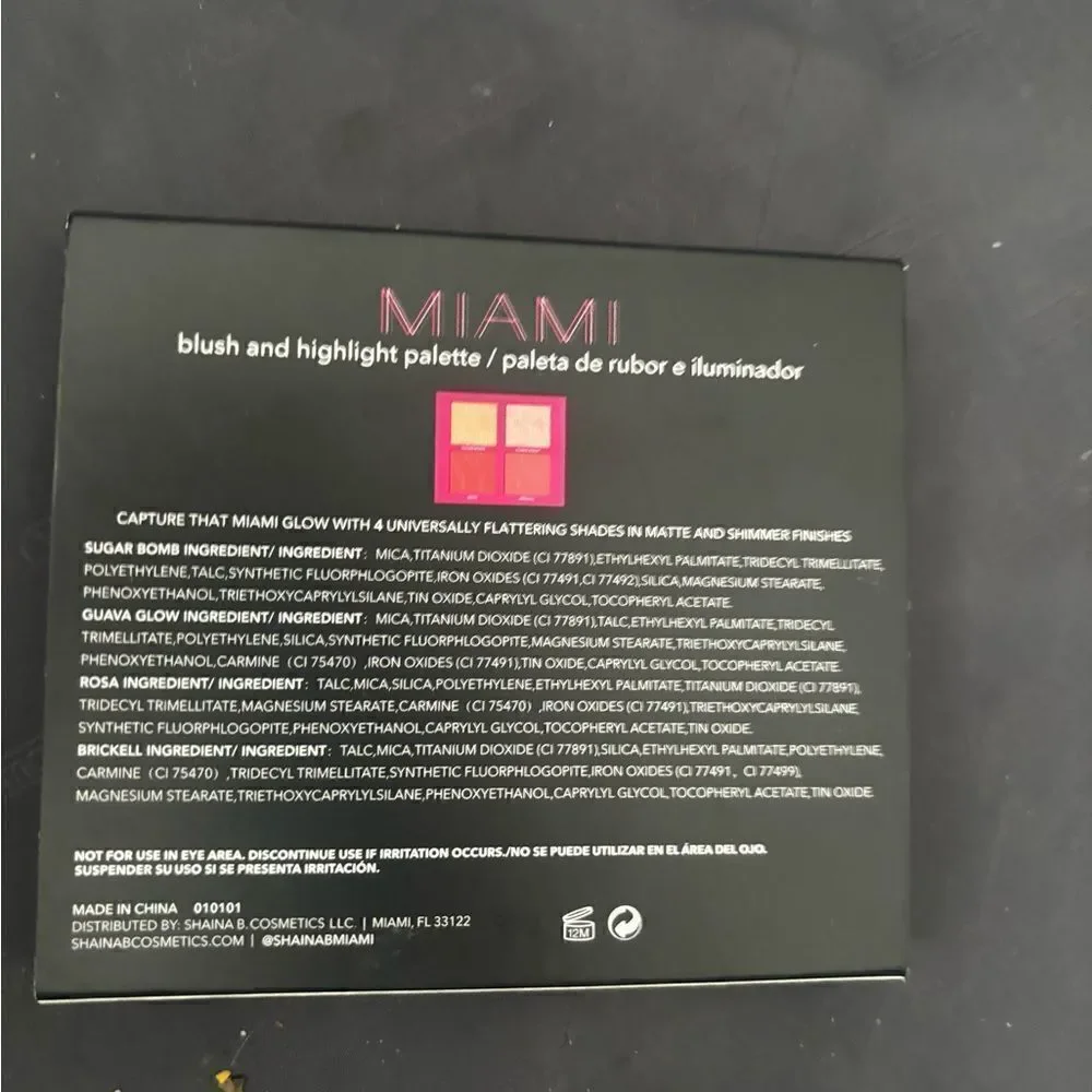 IAMI MINI PALETTE - BLUSH AND HIGHLIGHT new Shaina b miami 4 color retired